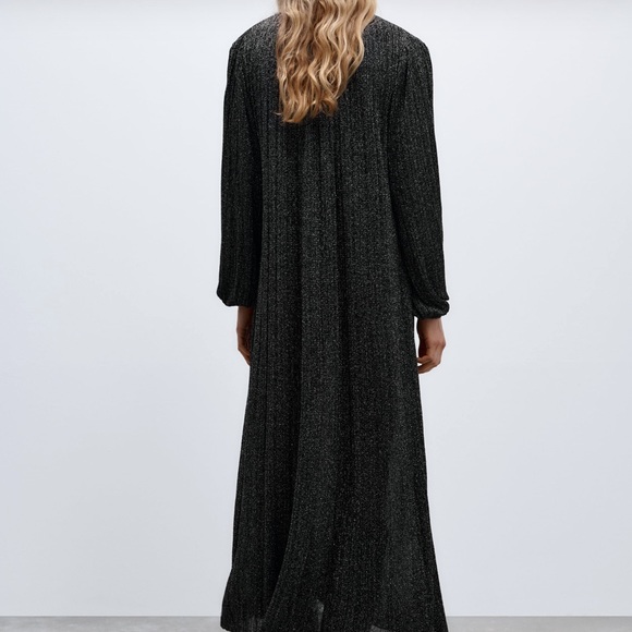 COPY - Zara high neck metallic dress - Picture 3 of 16